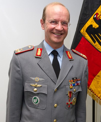 180704 Bundesverdienstkreuzverleihung General Blotz